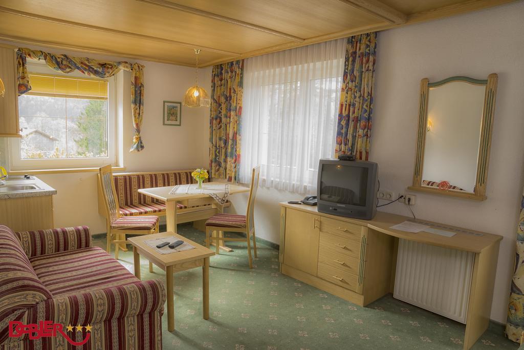 Ferienhotel Dobler Weissenbach am Lech Eksteriør billede